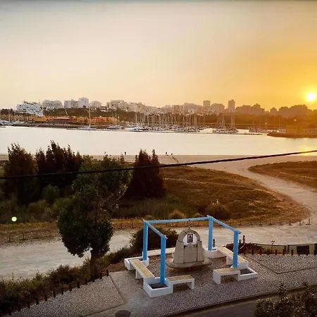 Front Line Townhouse Face La In Ferragudo Luxury Sea Views *