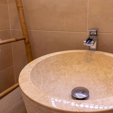 Front Line Townhouse Face La In Luxury Sea Views Casa vacanze